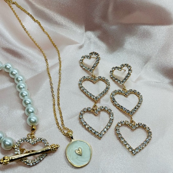 Heart Rhinestone Goldtone Jewelry Trio - Picture 3 of 7